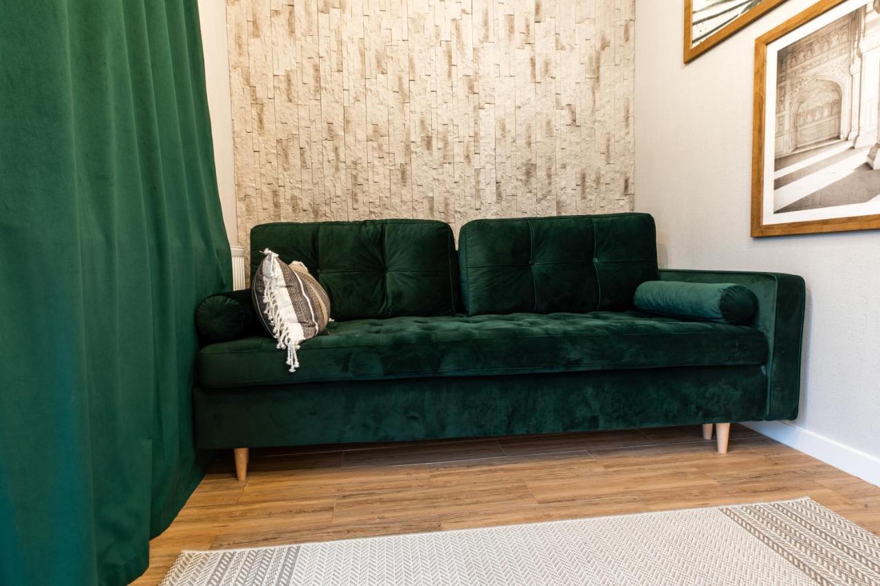 Stylowe Apartamenty Plewiska Экстерьер фото