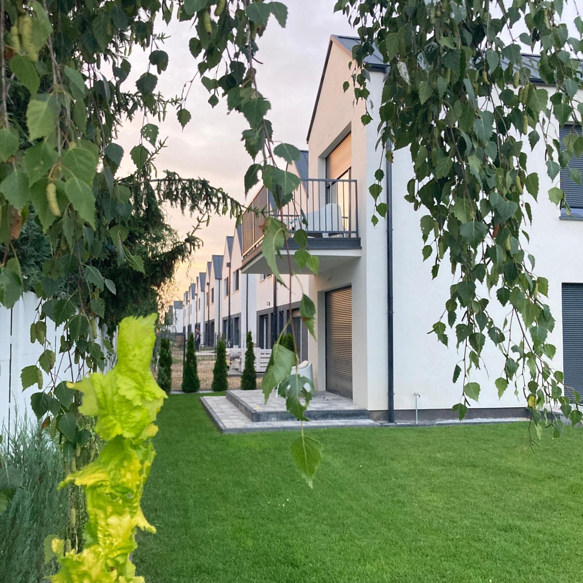 Stylowe Apartamenty Plewiska Экстерьер фото